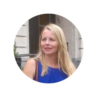 Dr Tessa La Varis